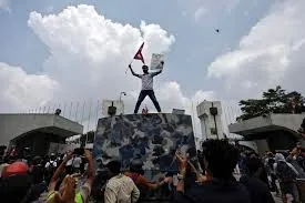 Foto: REUTERS/Navesh Chitrakarf