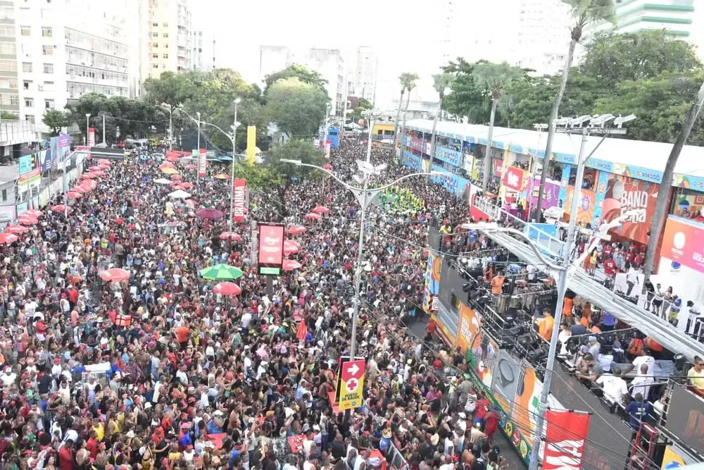 Veja a programação e a ordem dos trios nesta segunda-feira de Carnaval em Salvador