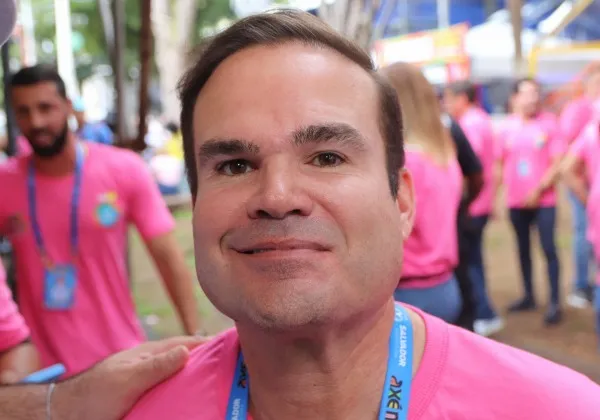 Cacá Leão confirma saída da Prefeitura de Salvador 