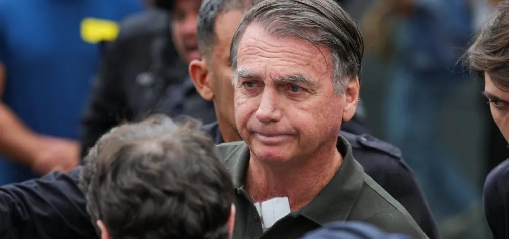 PGR se manifesta a favor de prisão domiciliar para Bolsonaro