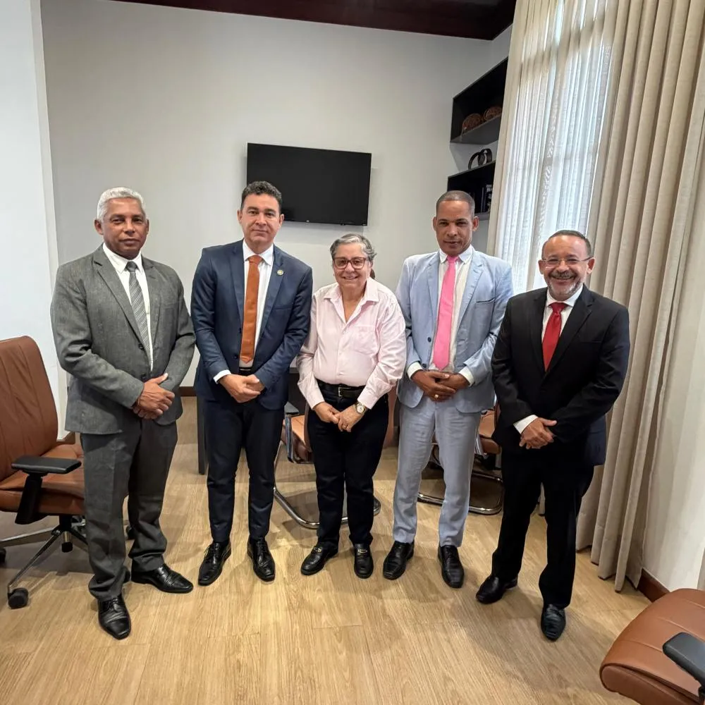 Diretora do HGCA visita Câmara e solicita uso da Tribuna Livre