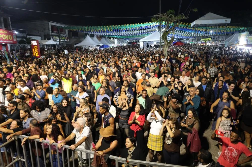 São Pedro reúne grande público em Humildes e Bonfim de Feira nos primeiros dias de festa
