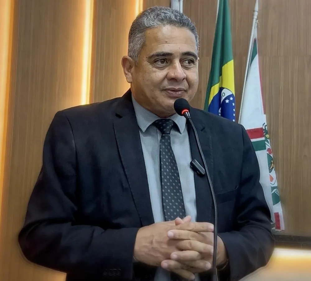 Jurandy destaca aprovação de projeto para combater descarte de lixo nos canais de Feira de Santana